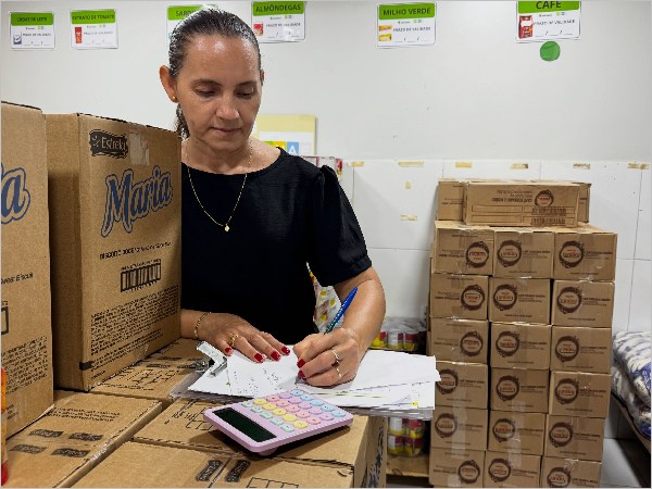 Alimentos recebidos para a merenda das escolas municipais de Novo Oriente